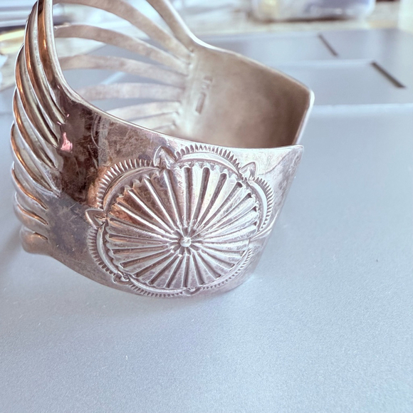 Native American Navajo Wilbert Benally BIG Sterling Silver 8 Rail Cuff Bracelet - Picture 6 of 12